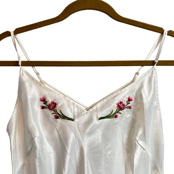 Vintage Victoria's Secret Peignoir 1980s Embroidered Nightgown & Robe Set P/S NW - Picture 11 of 16